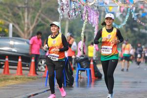 BIB: 45402, 45311
                            <button type="button" onclick="openModal(9895064)" class="btn btn-primary btn-sm float-right btn-popup" data-toggle="modal" data-target=".modal-high-quality">
                        <i class="fas fa-shopping-cart"></i> Add to Cart
                    </button>
                                            <button type="button" onclick="isThisMe(9895064, true)" class="btn btn-success btn-sm float-right btn-popup btn-isme hidden" data-toggle="tooltip" data-placement="bottom" title="นี่คือรูปของคุณใช่ไหม คลิกที่นี่เพื่อเอาเข้าอัลบั้ม">
                        <i class="fas fa-plus"></i> Add to album
                    </button>
                    <button type="button" onclick="isThisMe(9895064, false)" class="btn btn-warning btn-sm float-right btn-popup btn-isnotme hidden">
                        <i class="fas fa-ban"></i> Remove from album
                    </button>